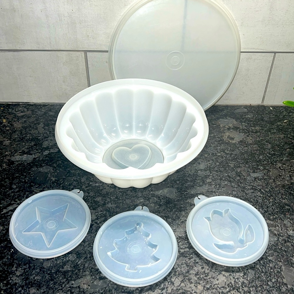 6 piece vintage Tupperware Jello mold Like new Interchangeable decorative